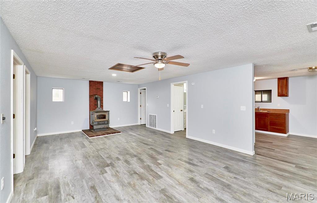 10994 Webster Road Property Photo 18