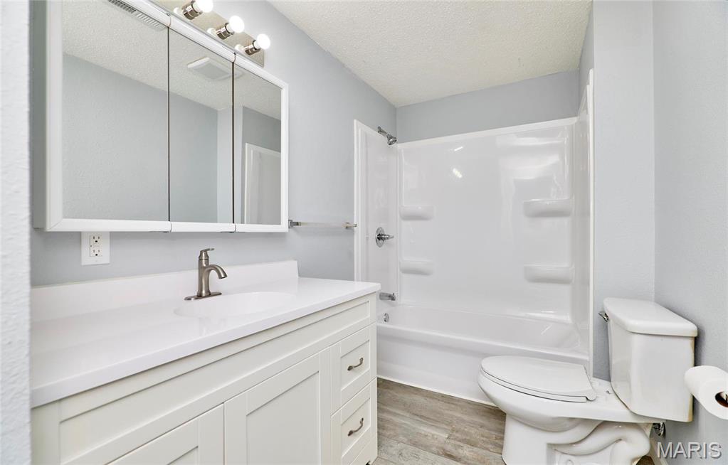 10994 Webster Road Property Photo 28