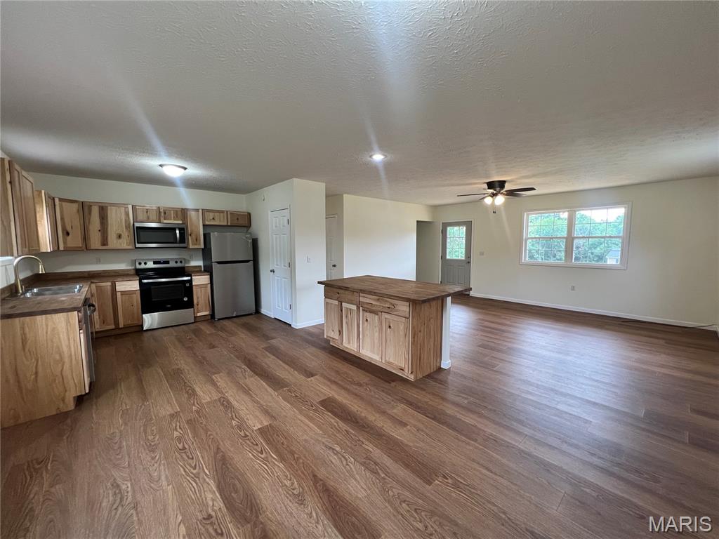 26910 Stephanie Lane Property Photo 5
