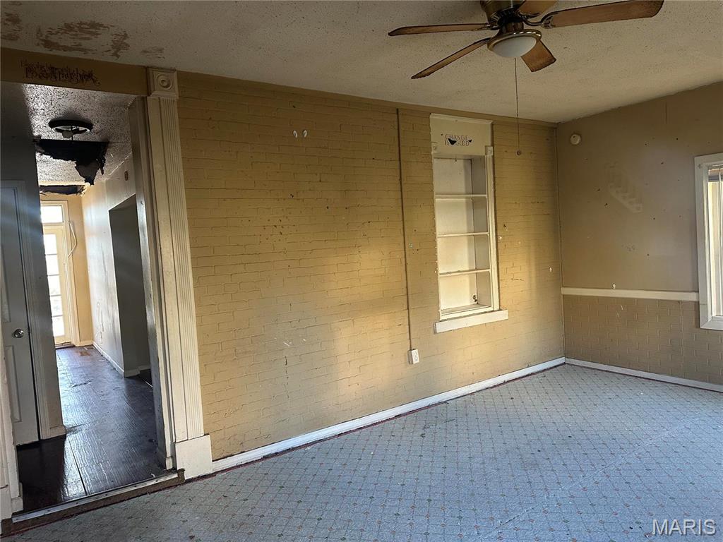 113 S 2nd Street Property Photo 5