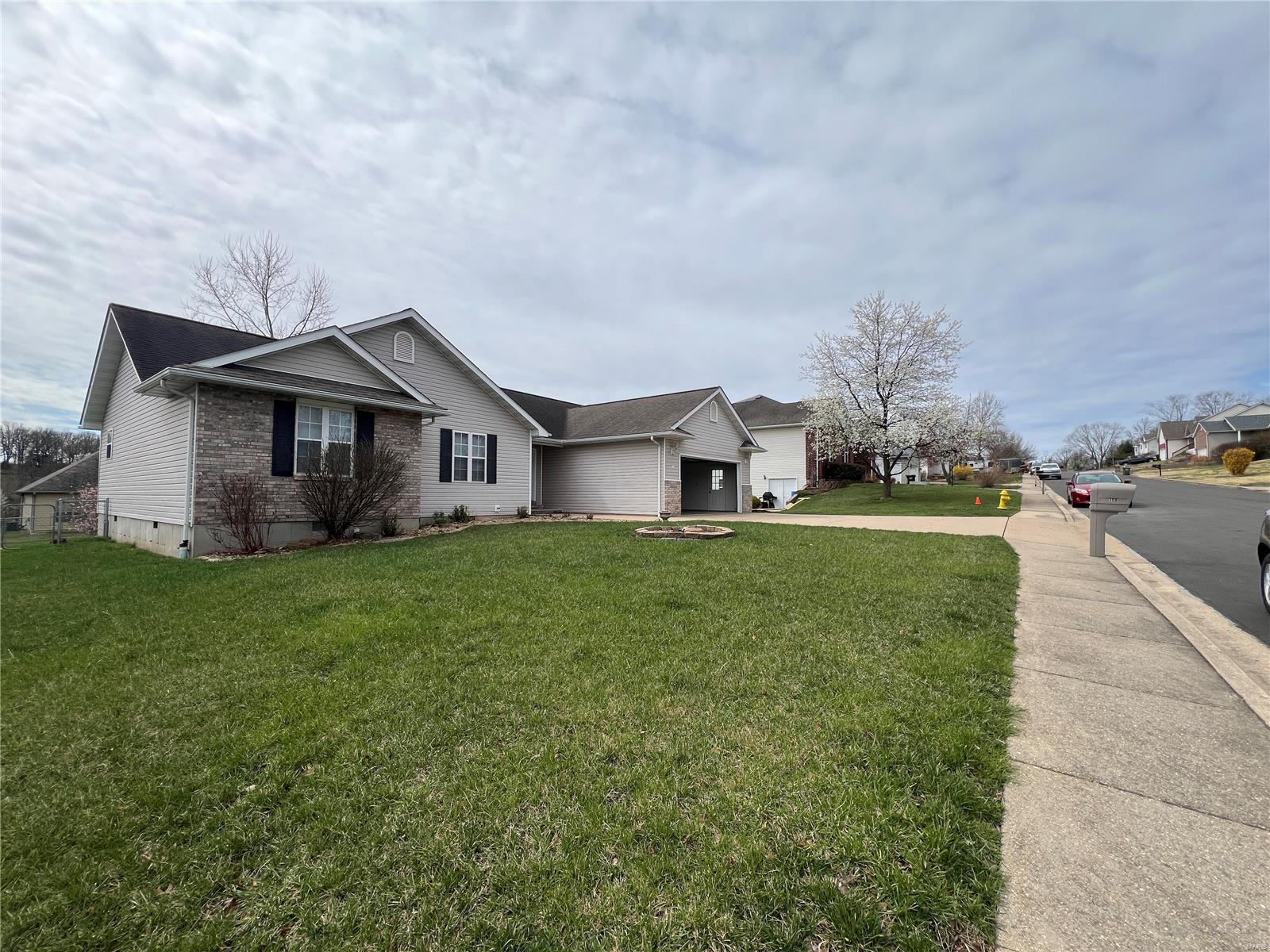 308 Becca Dr Property Photo 1