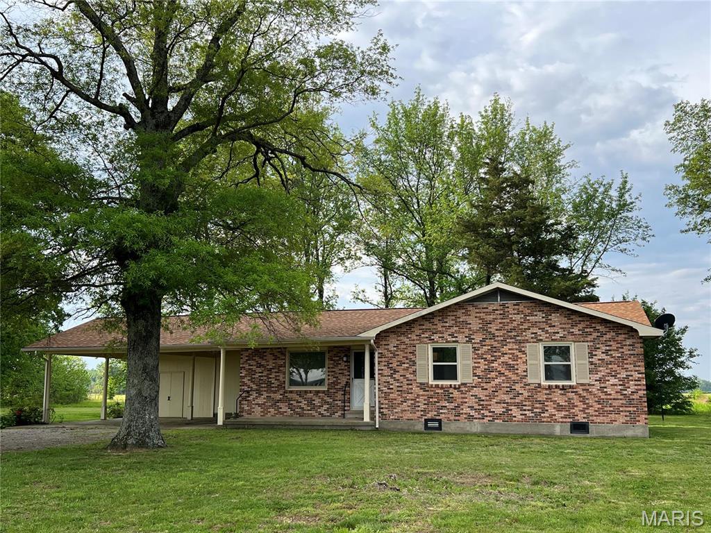 15274 Highway C Property Photo 1