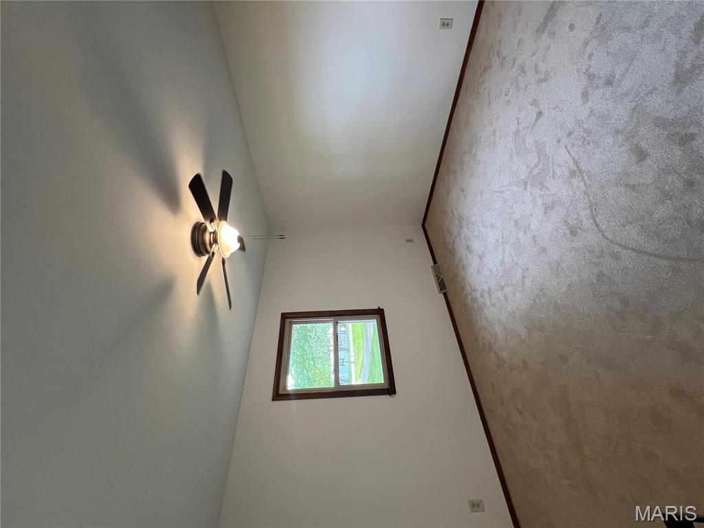 15274 Highway C Property Photo 7