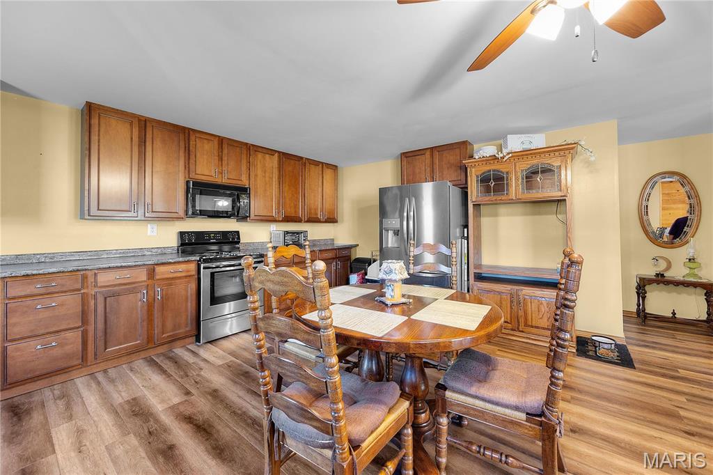 9136 Beach Drive Property Photo 8