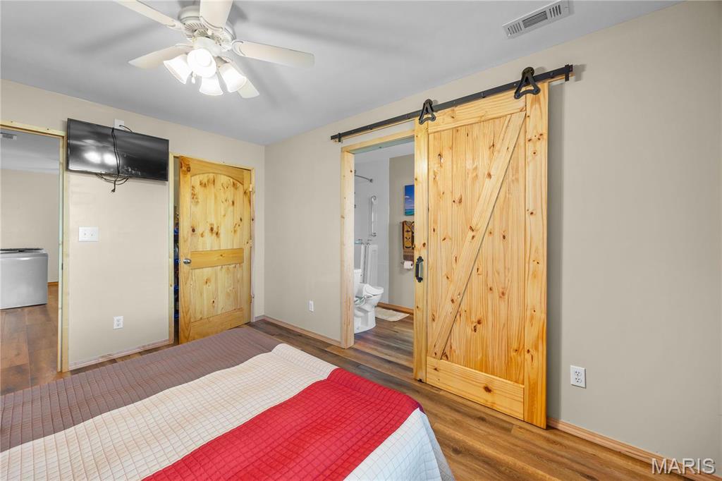 9136 Beach Drive Property Photo 13