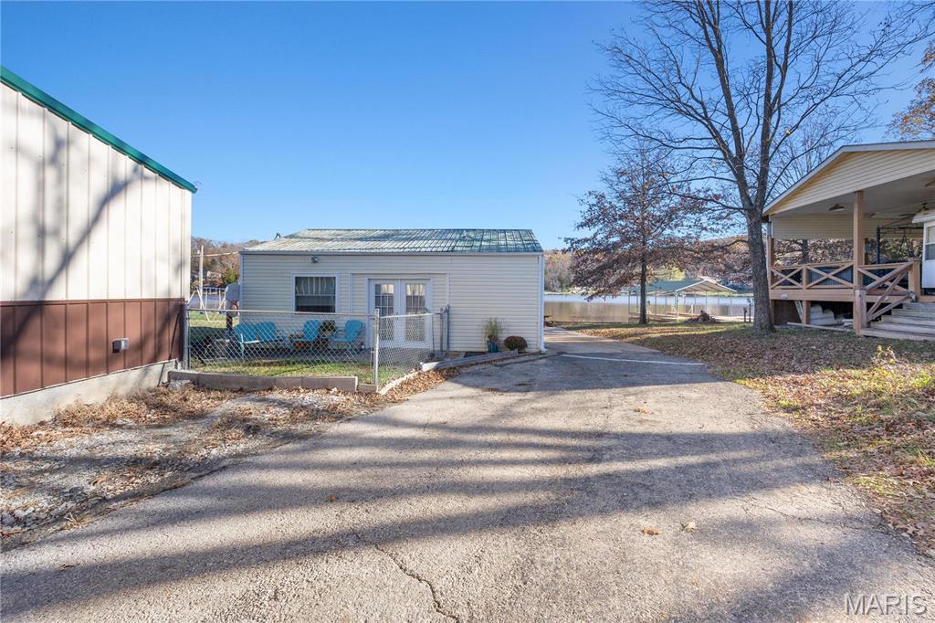9136 Beach Drive Property Photo 25