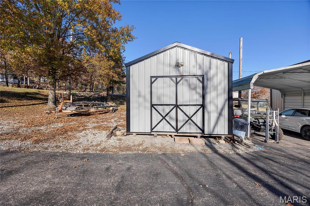9136 Beach Drive Property Photo 34