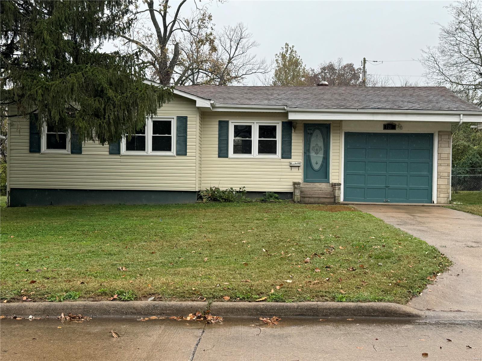1211 College Street Property Photo 1