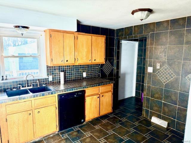 1211 College Street Property Photo 4