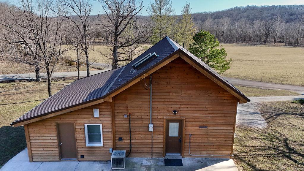 9454 Little Indian Creek Road Property Photo 5