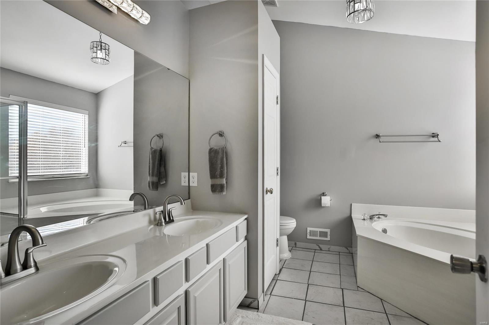 13526 Becker Place Drive Property Photo 47