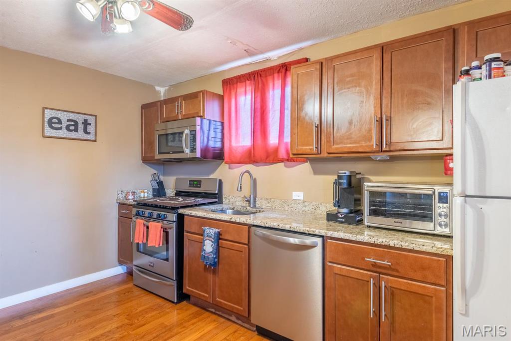 156 W Holden Avenue Property Photo 5