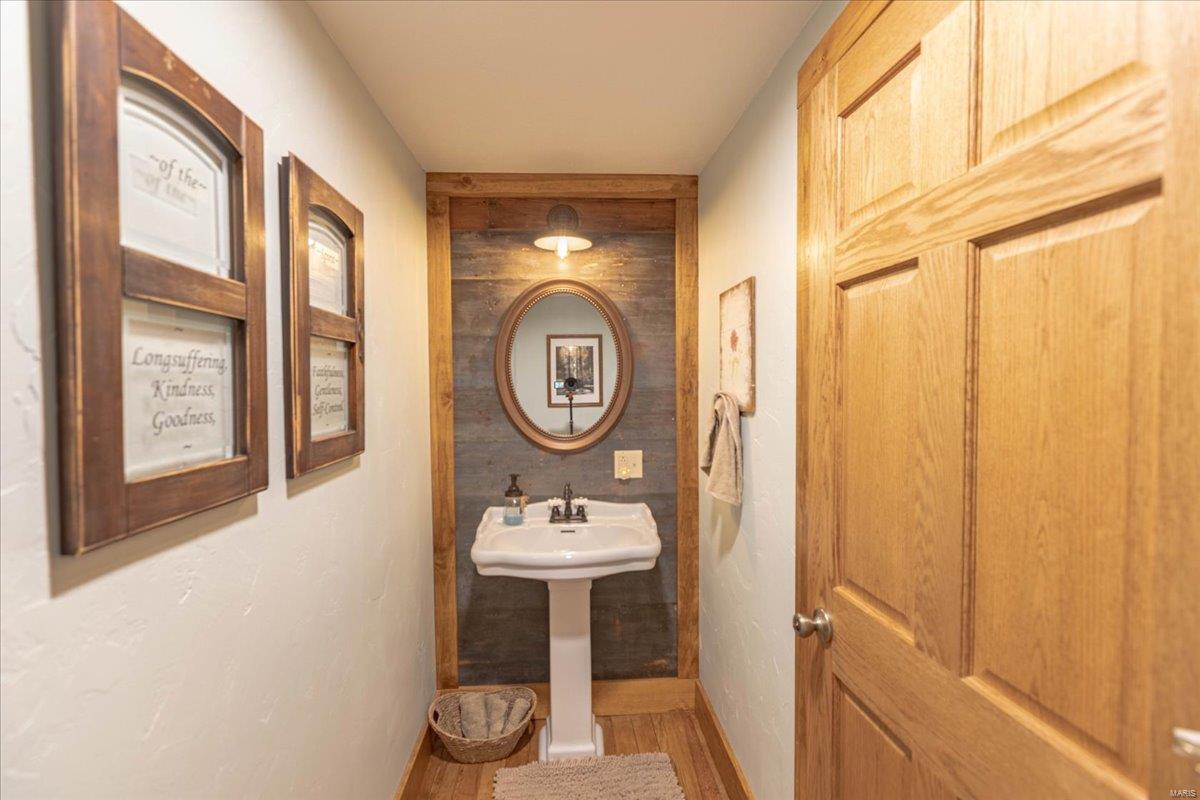 13438 Yy Hwy Property Photo 6