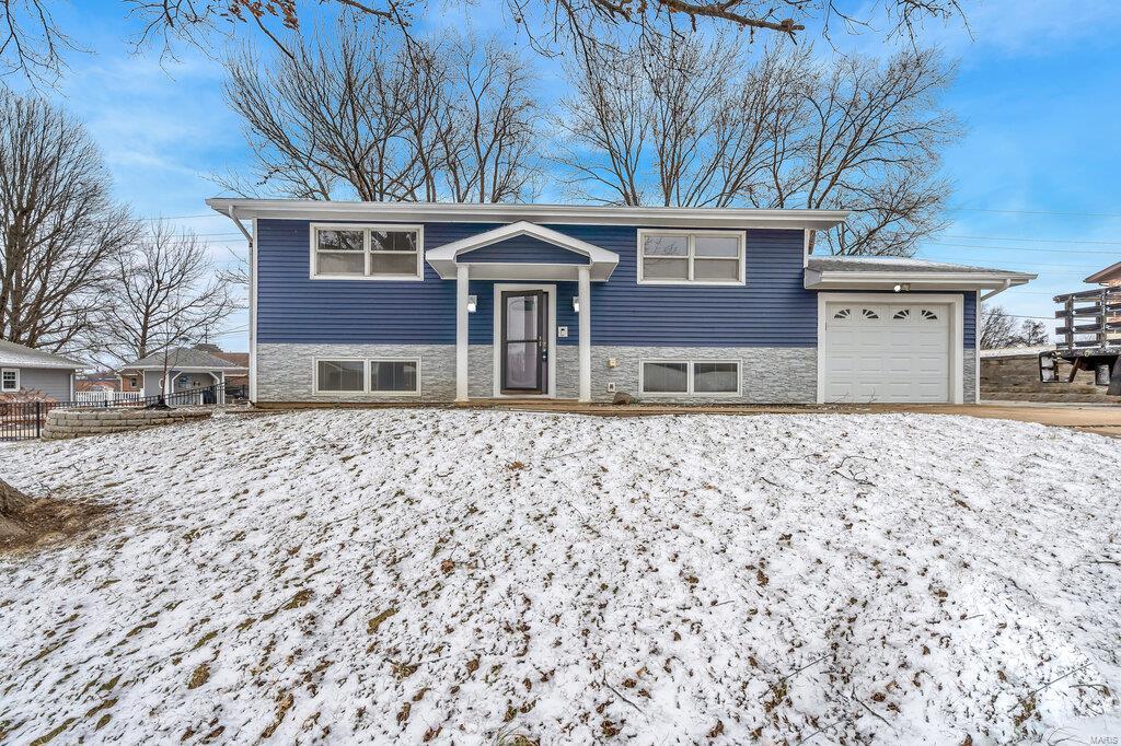803 Fairview Drive Property Photo 2