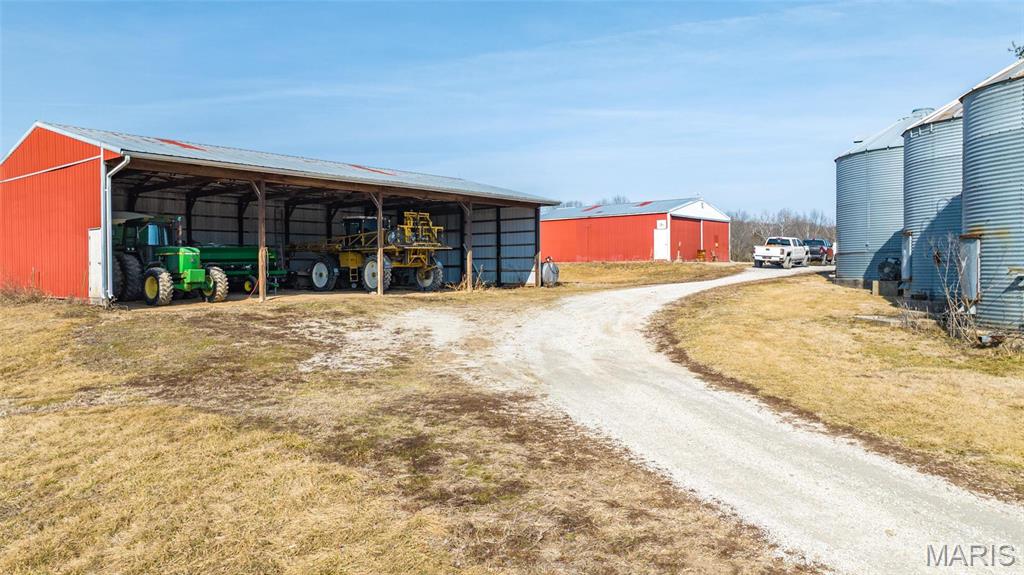 205 Hemsath Property Photo 4