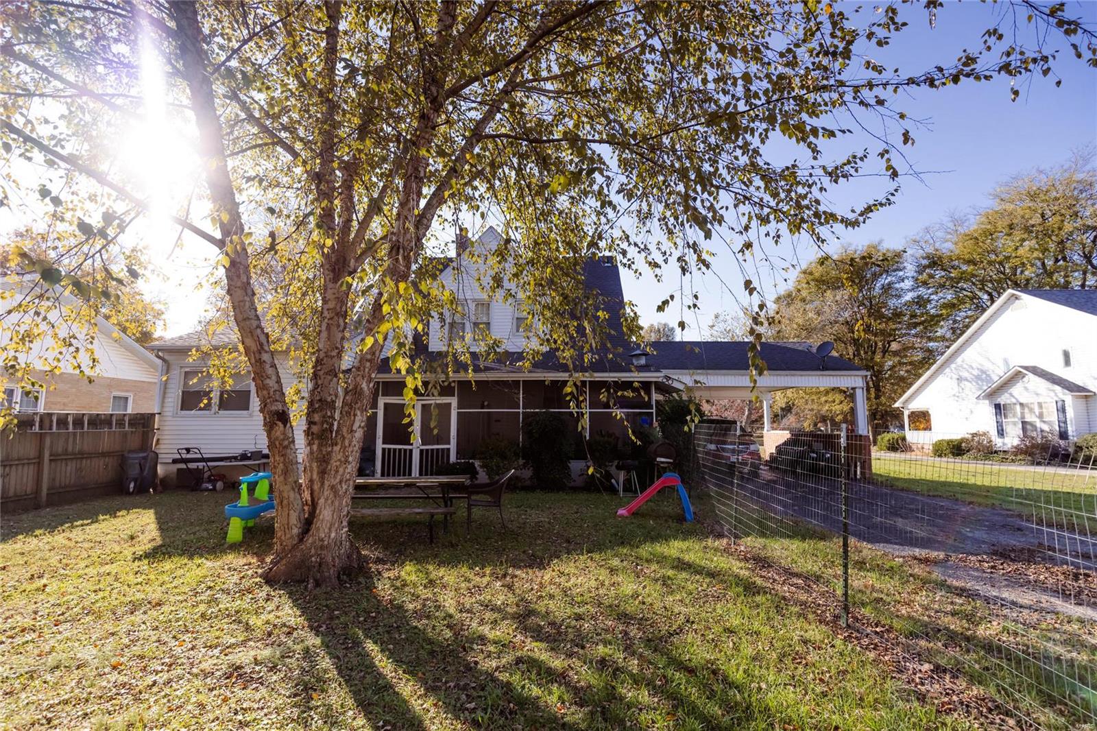 1040 North Kingshighway Property Photo 61