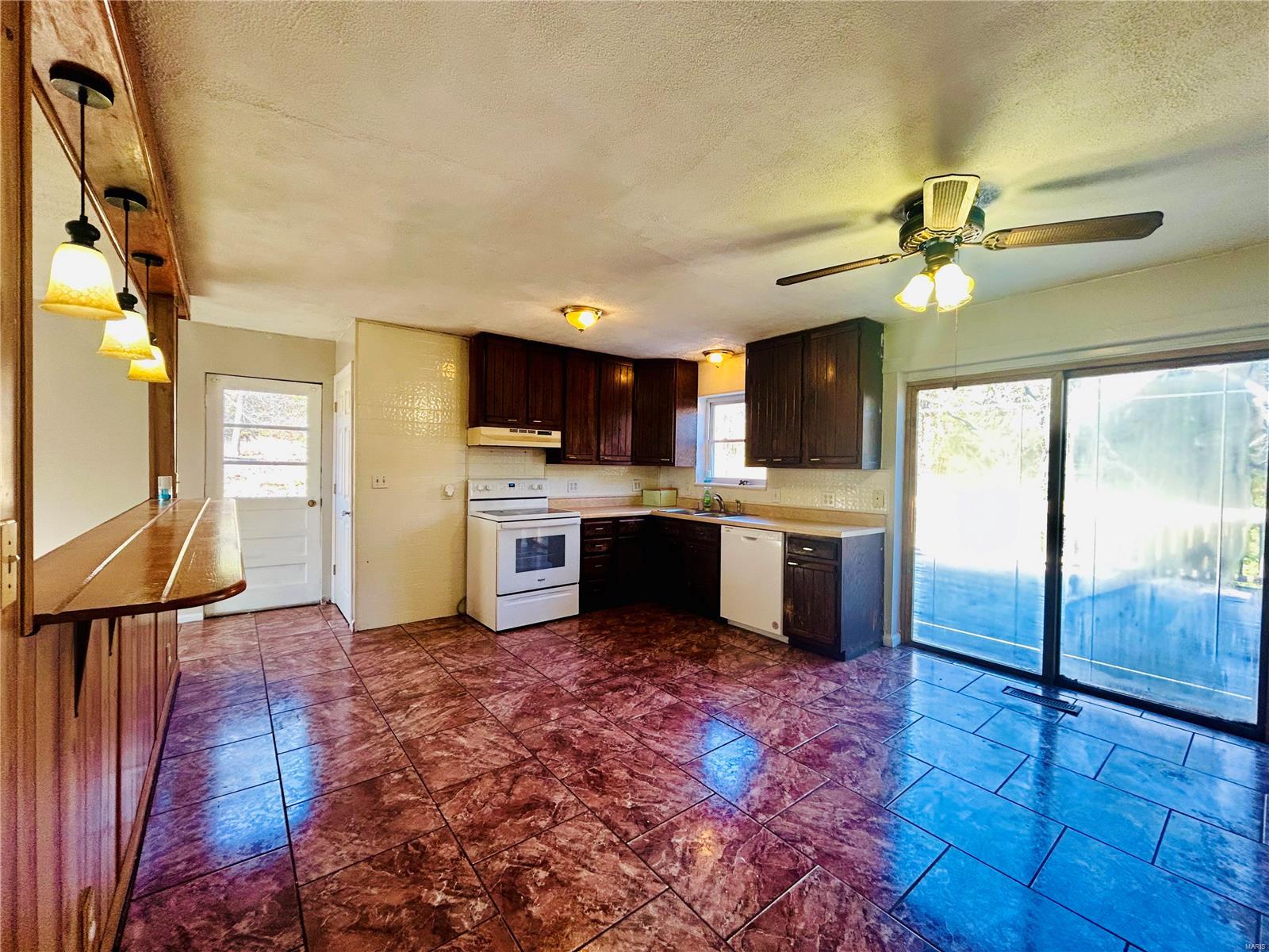 126 Cedar Run Court Property Photo 3