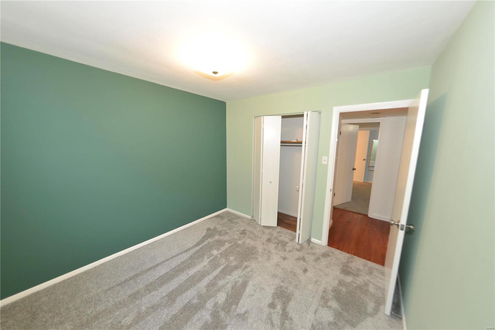 10387 Forest Brook Lane B Property Photo 11