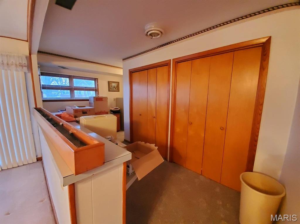 102 W Quincy Street Property Photo 16