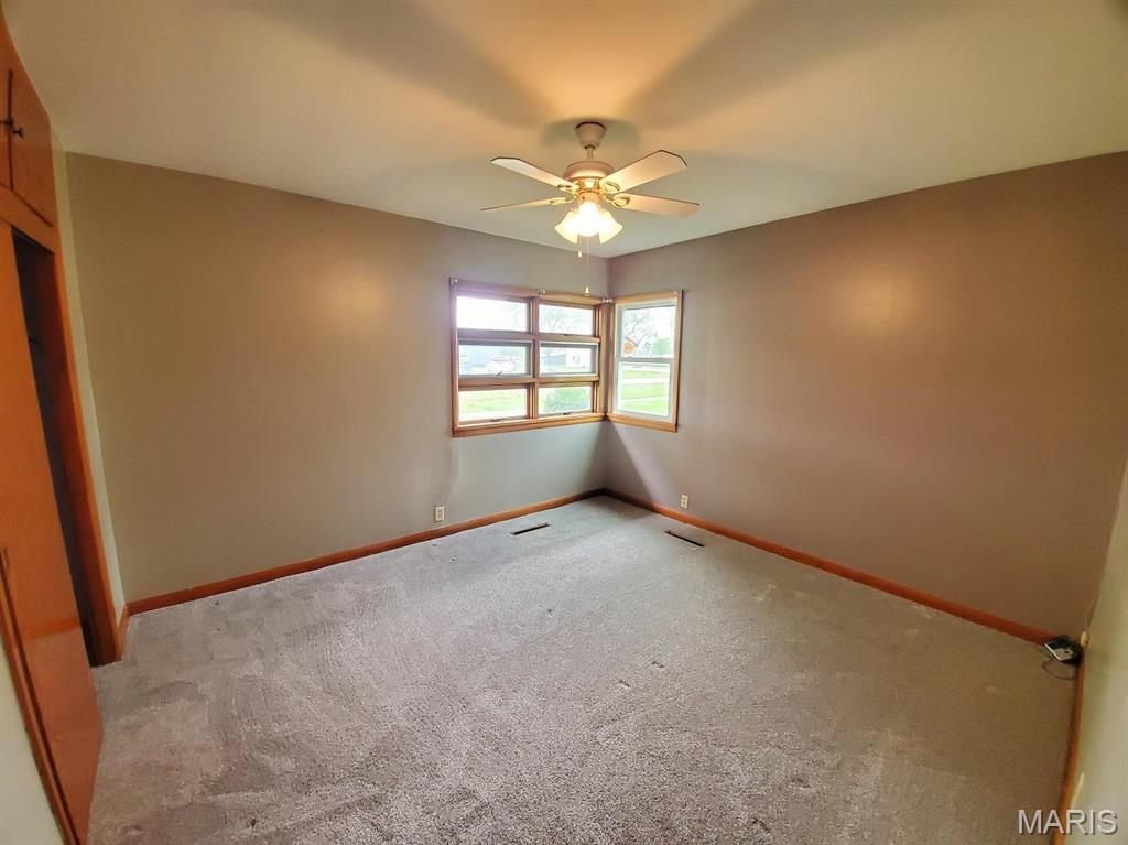 102 W Quincy Street Property Photo 18