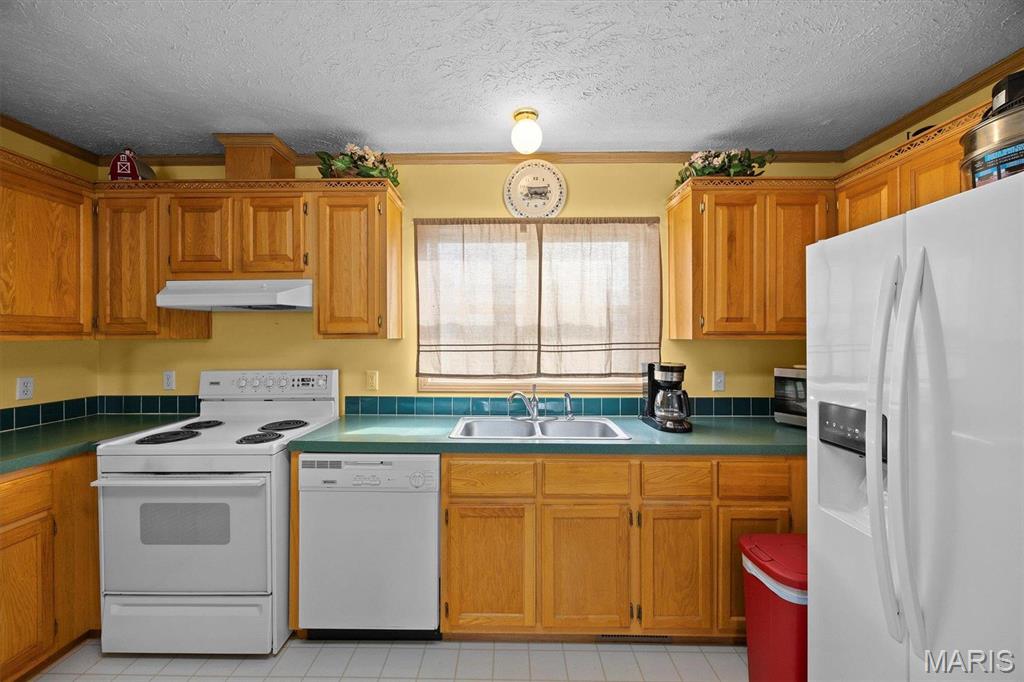 1495 Woburn Avenue Property Photo 13