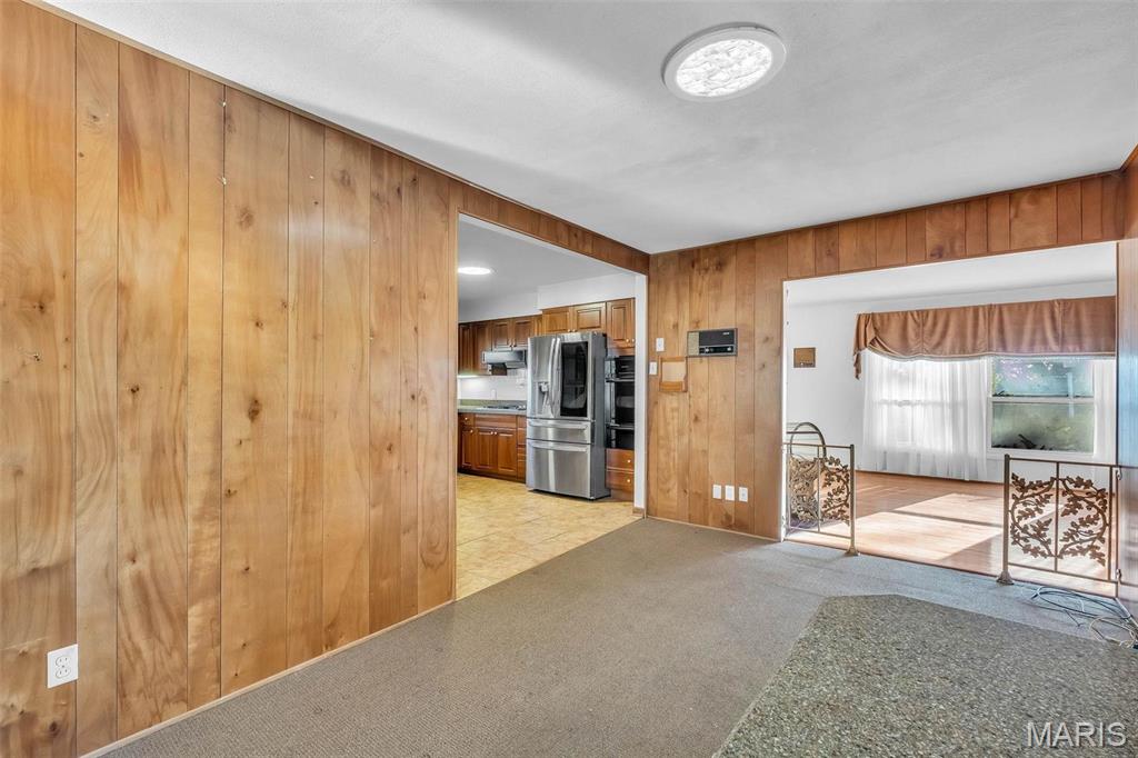 10211 Lookaway Drive Property Photo 9