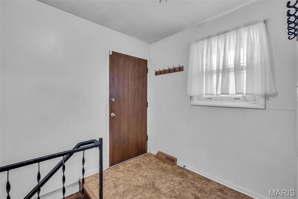 10211 Lookaway Drive Property Photo 24