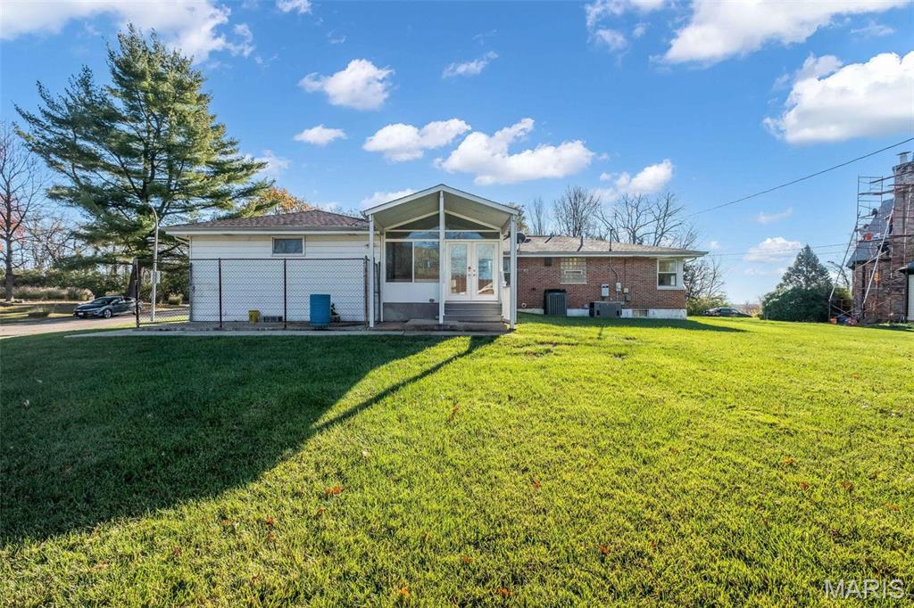 10211 Lookaway Drive Property Photo 32