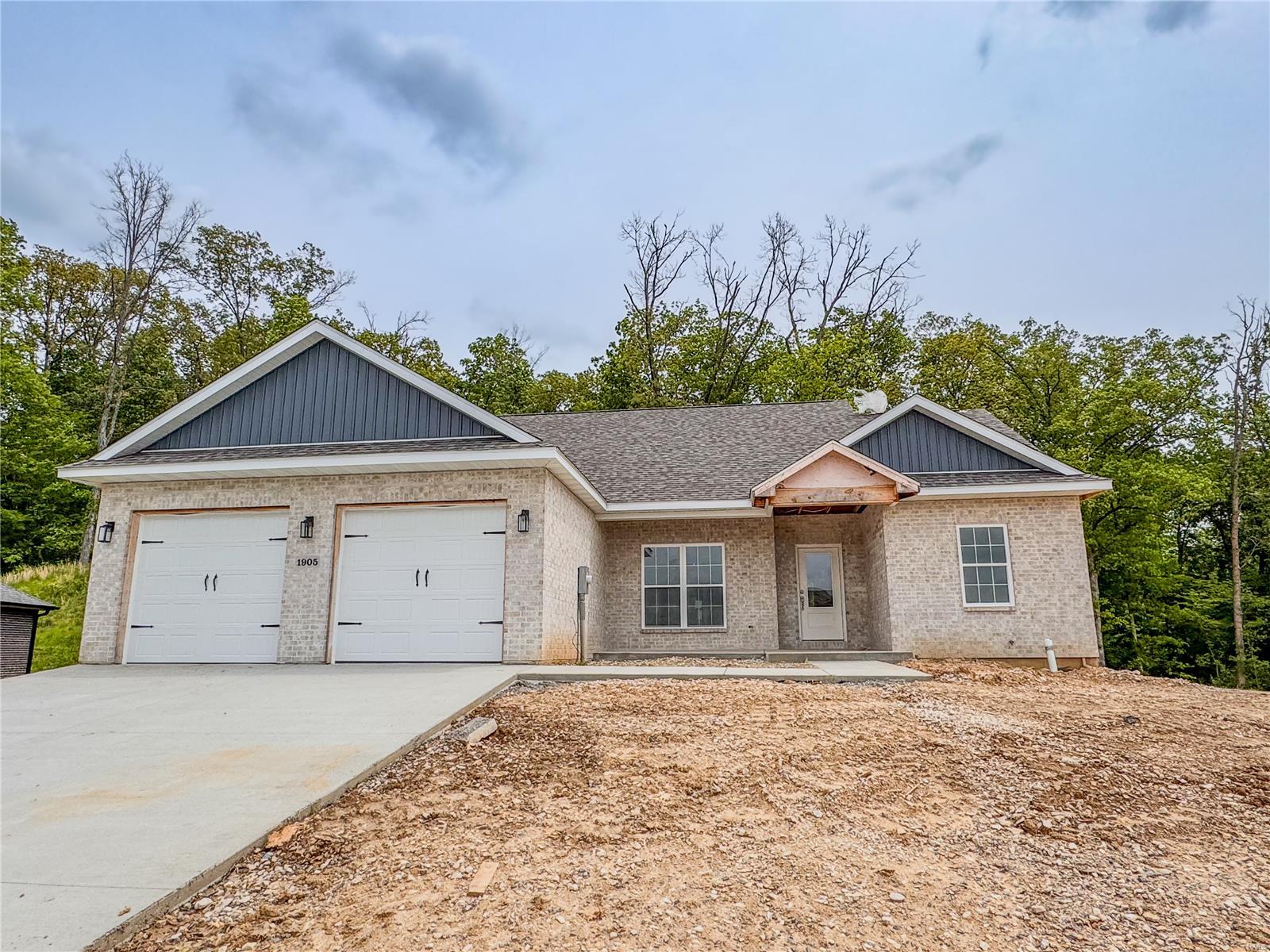 1905 Wheelwright Drive Property Photo 1