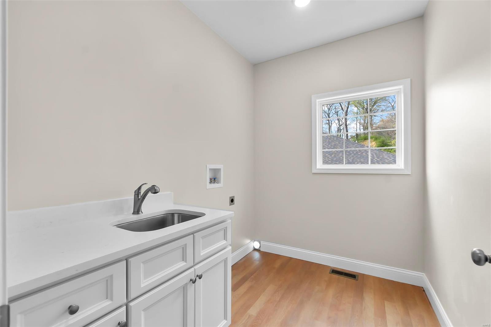 1905 Wheelwright Drive Property Photo 13