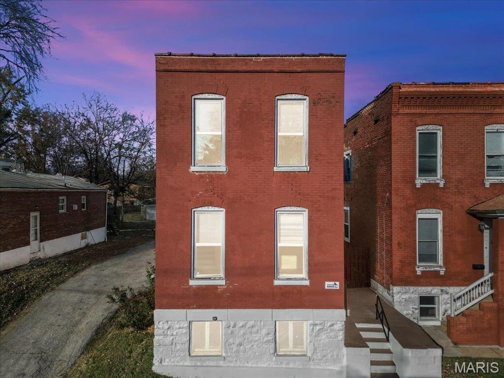 2223 Osage Street Property Photo 2