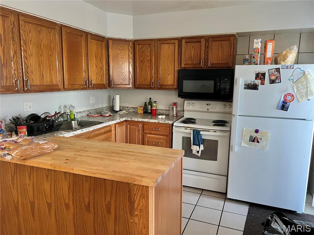 7262 Hazelcrest Drive Property Photo 6