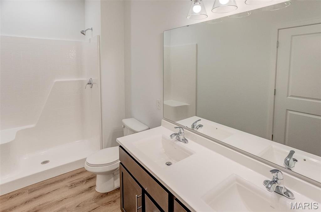 1637 Lansdowne Park Dr Property Photo 31
