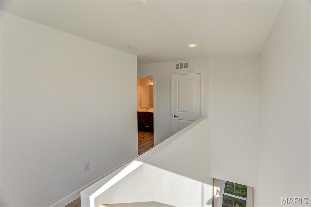 1637 Lansdowne Park Dr Property Photo 33