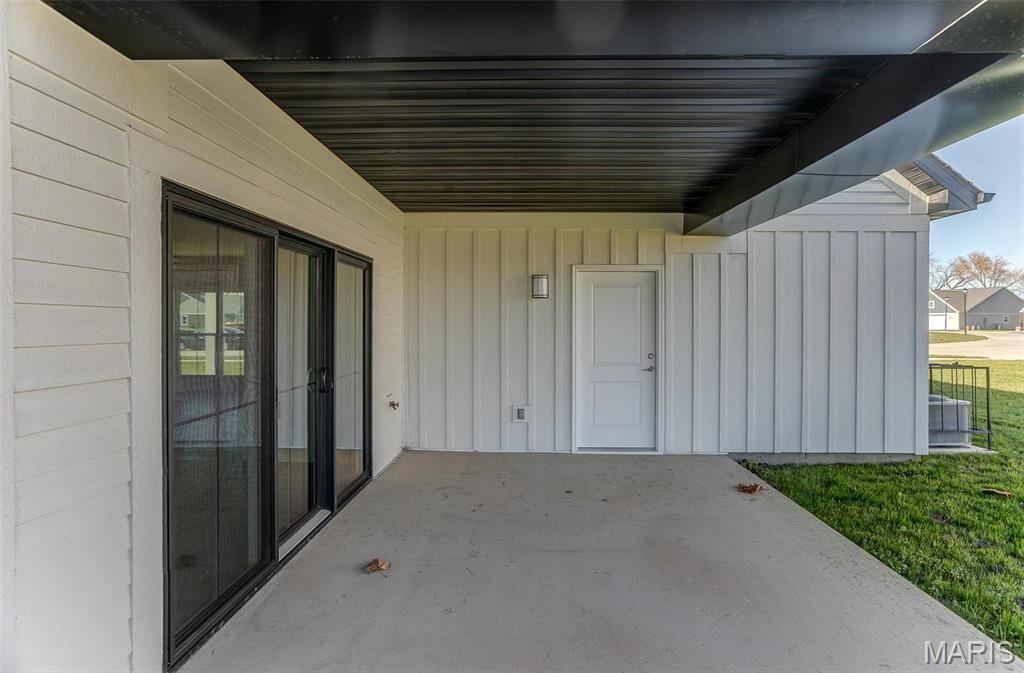 1637 Lansdowne Park Dr Property Photo 49