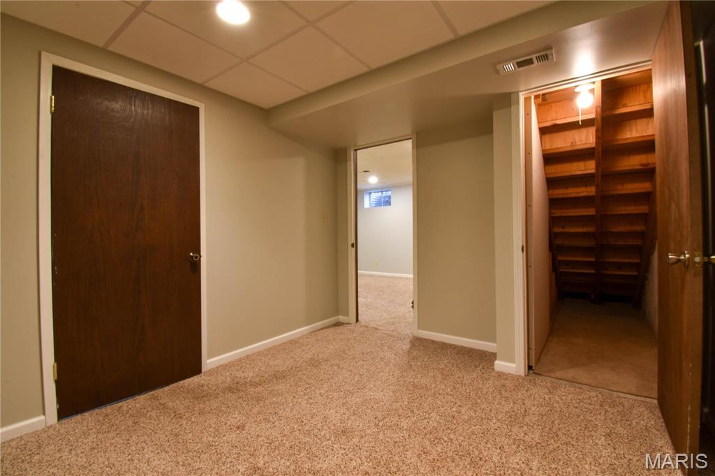 1103 Hampton Court Property Photo 5