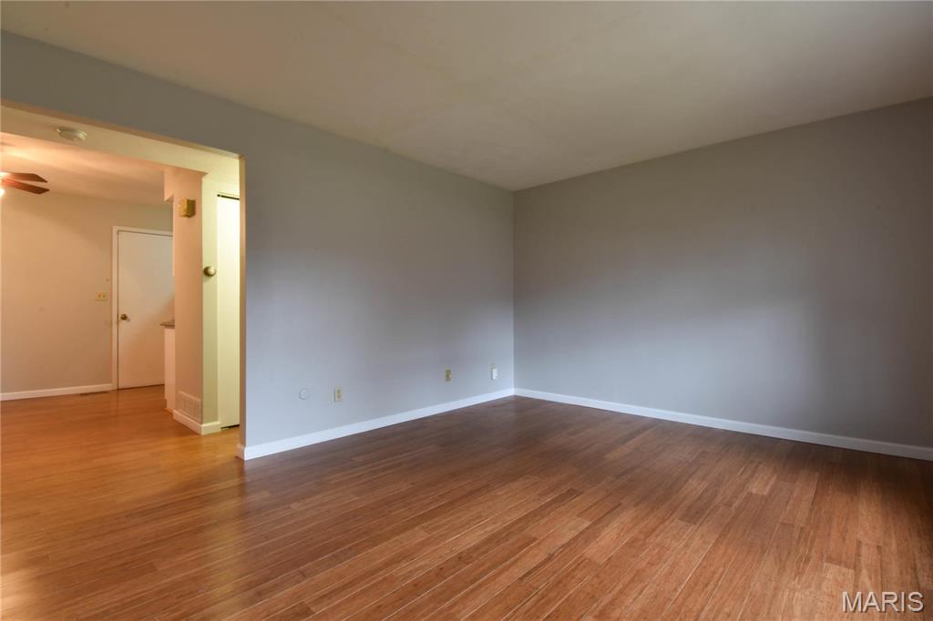 1103 Hampton Court Property Photo 11