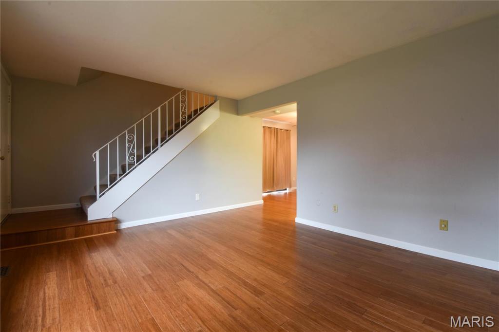 1103 Hampton Court Property Photo 12