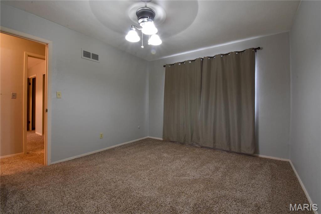 1103 Hampton Court Property Photo 19