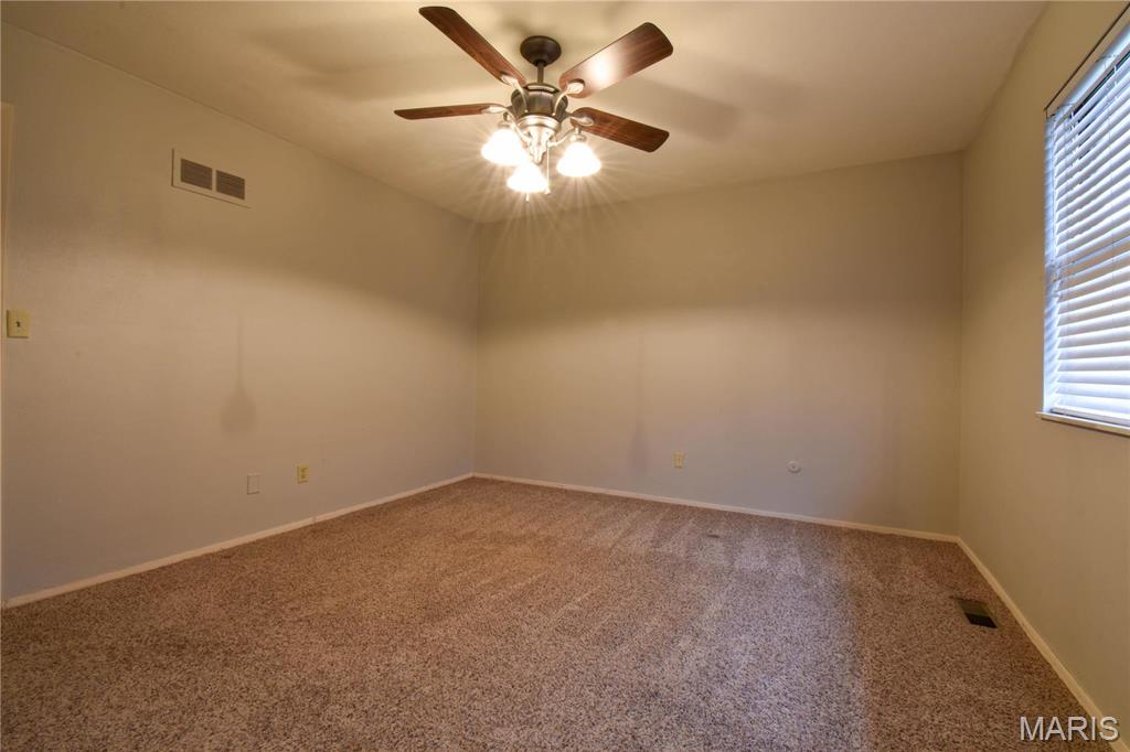 1103 Hampton Court Property Photo 22