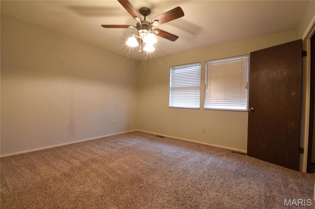 1103 Hampton Court Property Photo 23