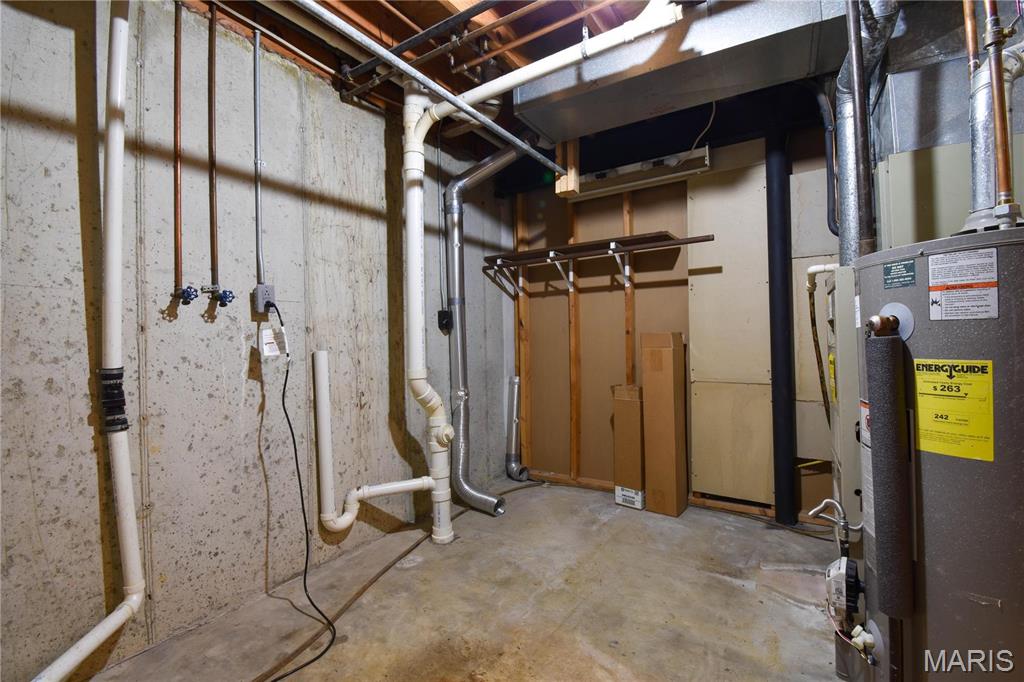 1103 Hampton Court Property Photo 28