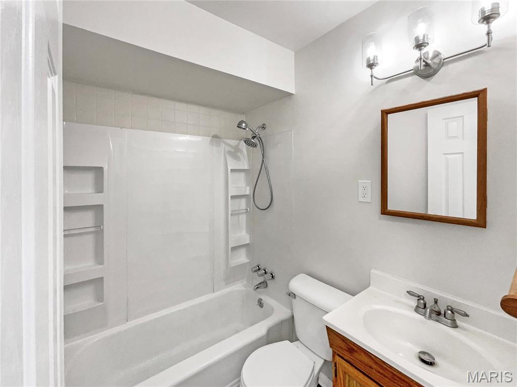 817 Lightwood Drive Property Photo 7