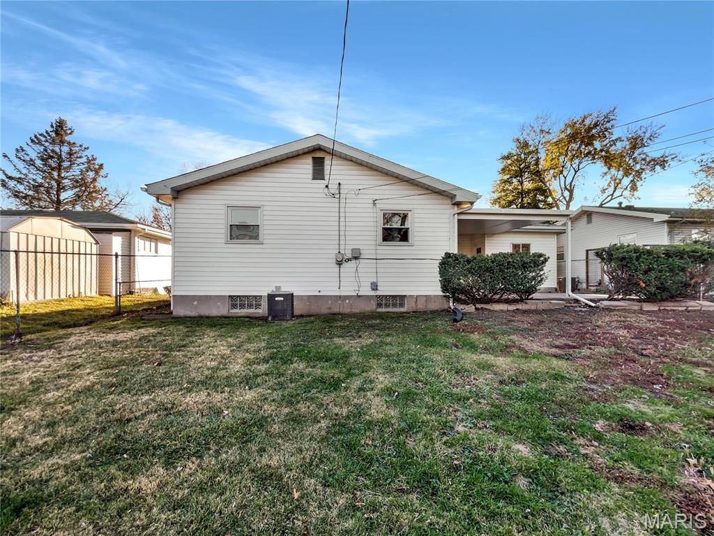 817 Lightwood Drive Property Photo 8
