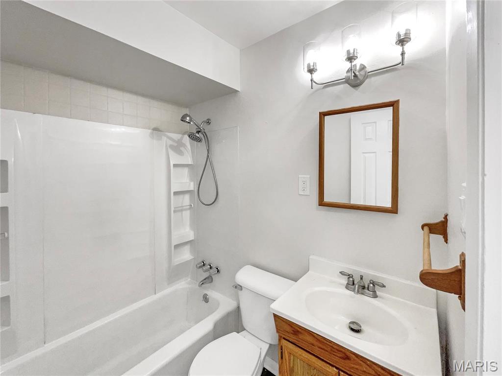 817 Lightwood Drive Property Photo 12