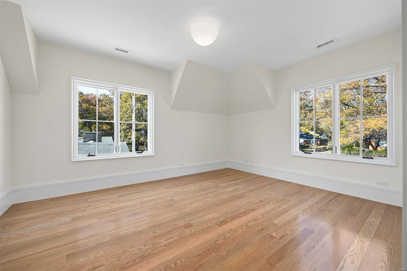 26 Woodcrest Drive Property Photo 41