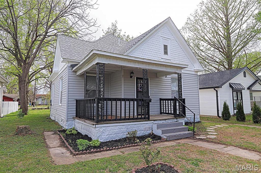 122 W Parker Avenue Property Photo 1