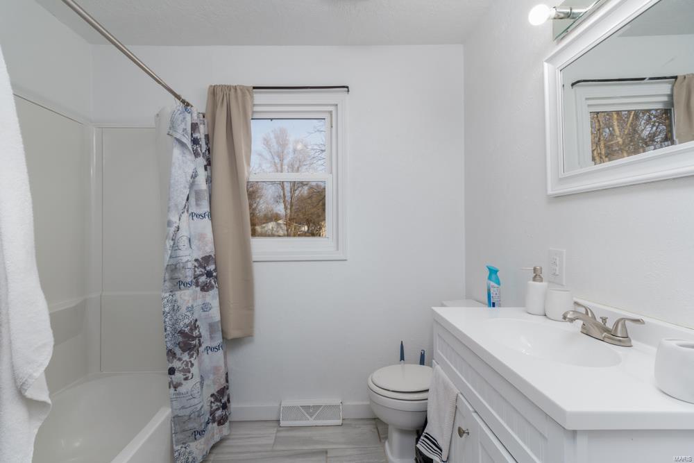 1006 Tower Road Property Photo 11