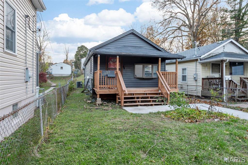 6832 Dale Avenue Property Photo 1