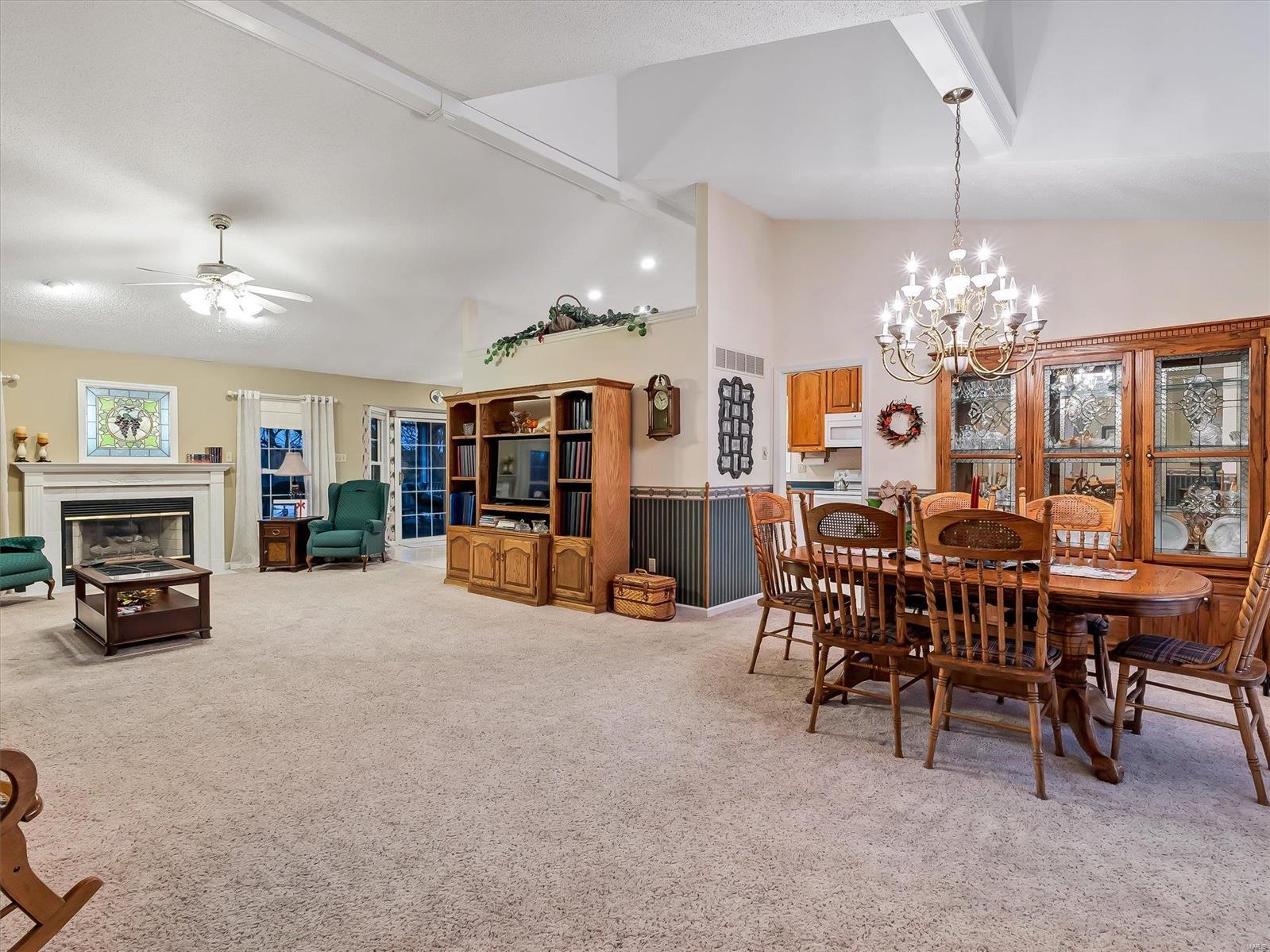 5128 Country Club Drive Property Photo 6